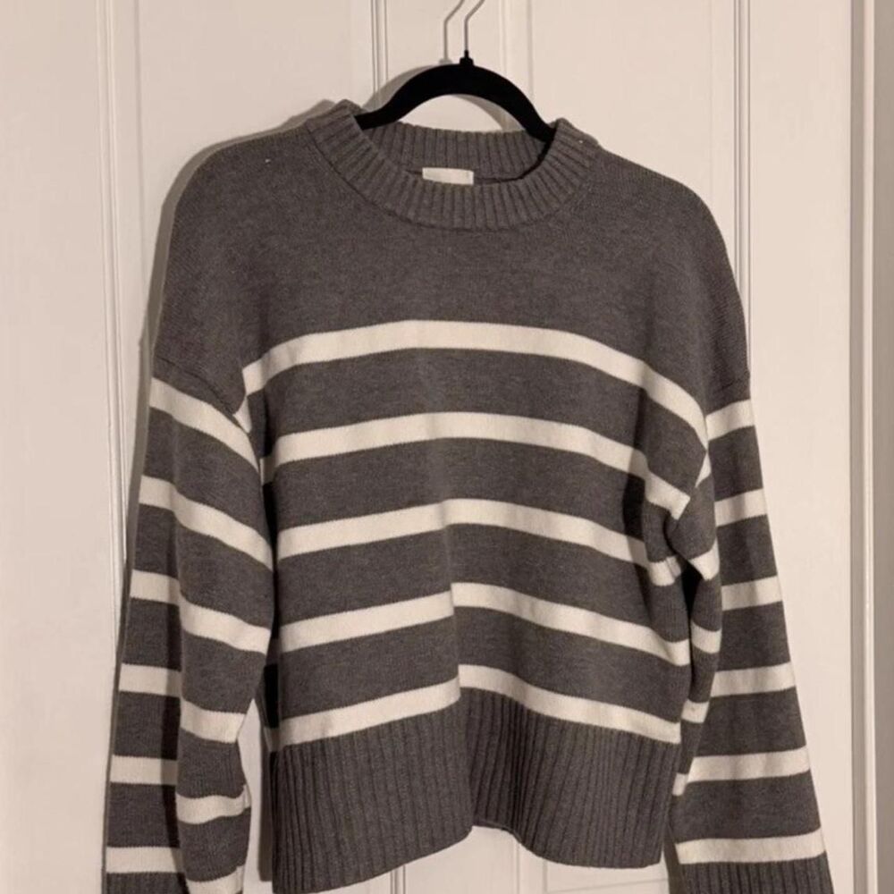 H&M Womens Gray White Striped Cropped Heavy Knit Crop Pullover Sweater Size M